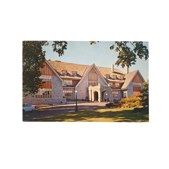 Vintage Postcard British Columbia Canada Lieutenant Governors Residence - Picture 1 of 2